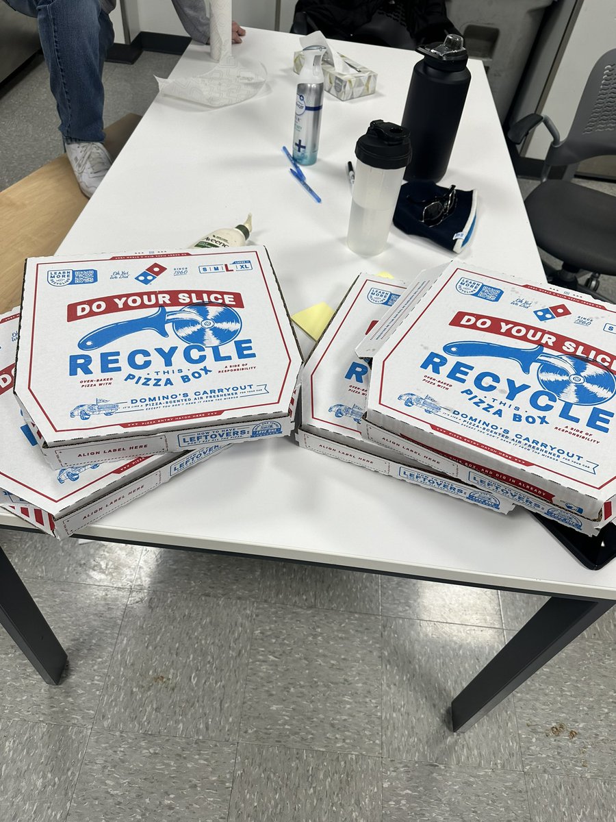 OnlyDiggs's tweet photo. I know they say “Knowledge = Power” but today knowledge = pizza 🍕!! Thank you @ProTechMikeD for the doughlicious reward!! #LifeAtATT #GetAPizzaTheAction https://t.co/7TuOYzBZeM