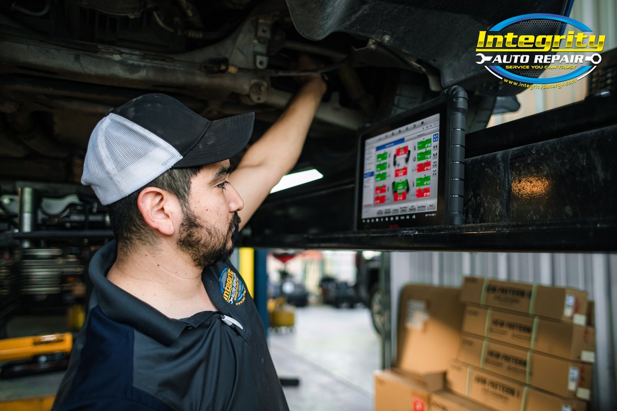 IAR_RGV's tweet image. Our shop hours are weekdays from 8am to 6pm and weekends from 10am to 3pm. That means our techs are out in the shop working down to the last minute to make sure your vehicle&apos;s are always our priority.
#IntegrityAutoRepair #VehicleAlignment #Chevrolet #Corvette #C7Corvette