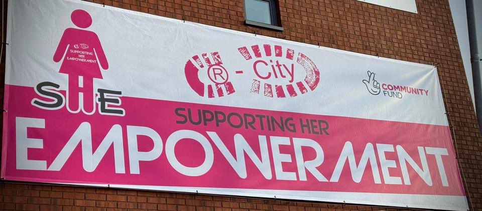 Rcitybelfast's tweet photo. SHE - is a new exciting programme by RCITY that is empowering young women to challenge gender issues that they face in society⭐️exciting events coming up over the next few months including a showcase at the Mandela hall & participation in international; women’s day 🌸 #TNLC https://t.co/ZdCZSnDEnT