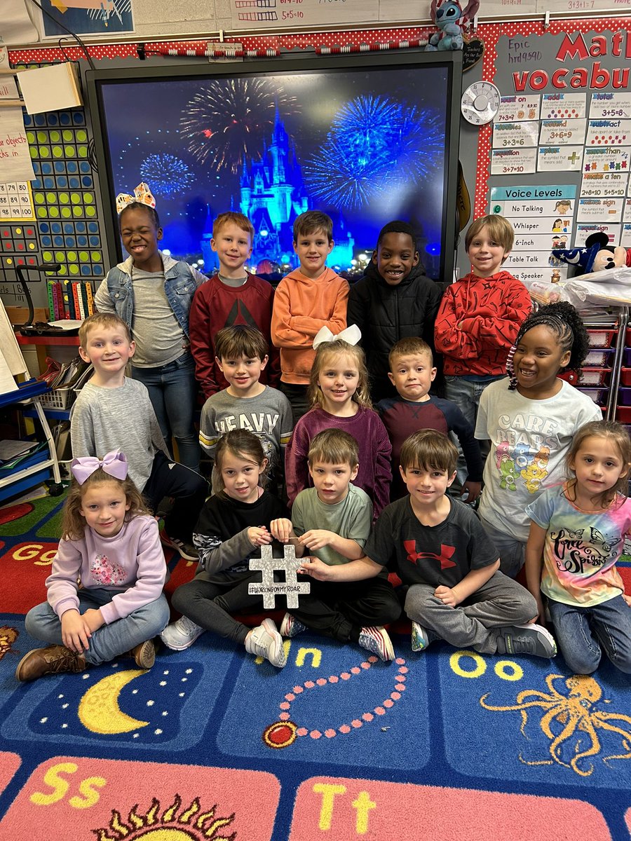 afielder76's tweet photo. Amazing Athletes and Working on our Roar Math tweet winners!!! 2nd 9 weeks Leadership Celebration!!! @MunfordElem https://t.co/RYgt52TEm8