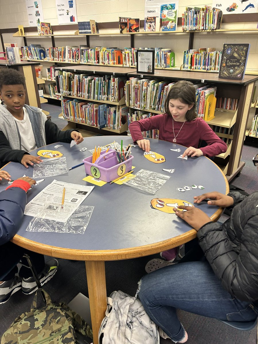 ErinYunker's tweet photo. We are so thankful for the support of @Pwaegerle ! Thank you for coming to support one of our classes with an awesome lesson on probability! #SPSCreatesAchievers #MathIsNotASpectatorSport @SPS_Mathematics @EFES_Proud https://t.co/1hXr3Xy0va