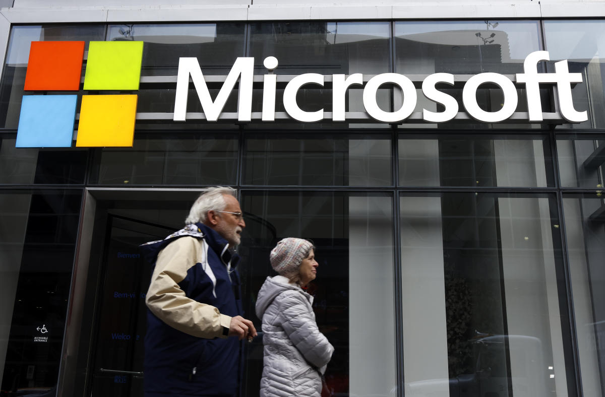 Russian state-sponsored hackers accessed the emails of Microsoft’s ‘senior leadership’ engt.co/48HXcic