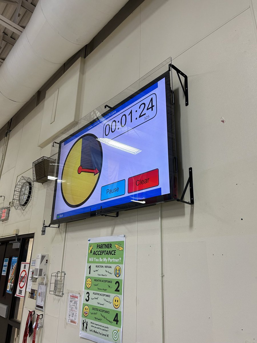 Katie Crowe tweet media