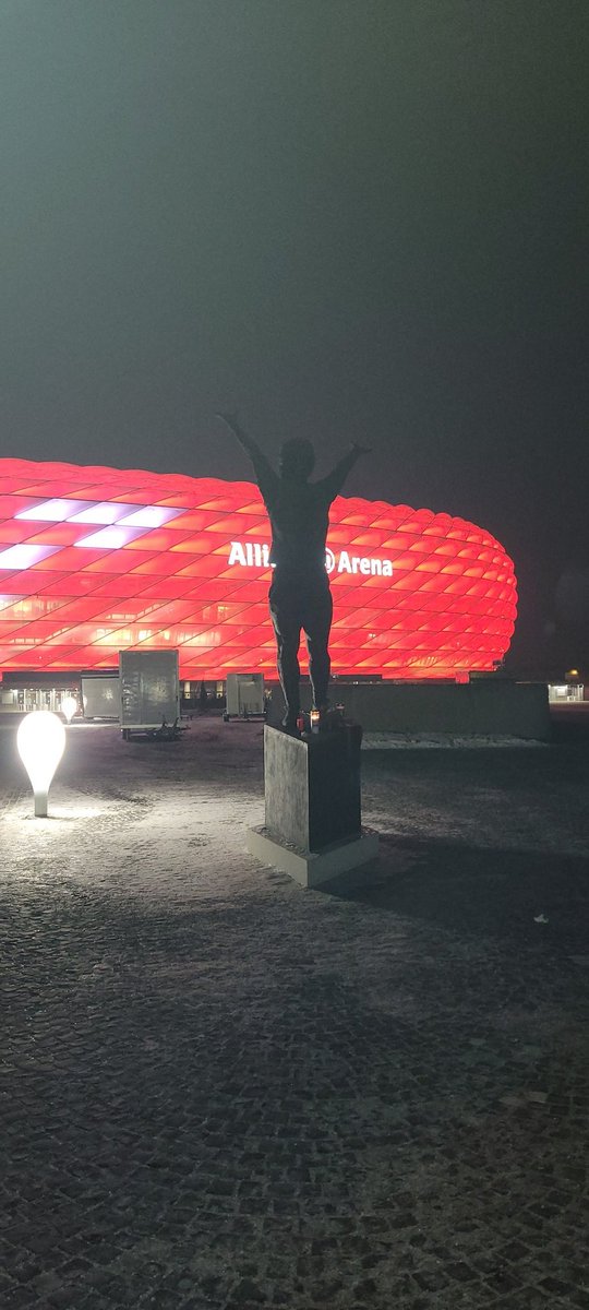 DurboagQLF's tweet photo. Bien arrivé à Munich ! https://t.co/FsEYQwkLsP