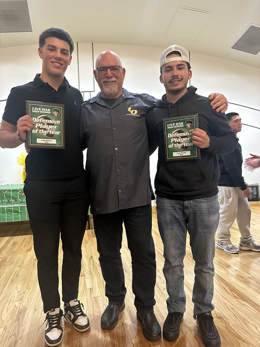 Zachary Rocha (@zrocha17) on Twitter photo Proud to have been a mighty Acorn. Here are some awards I earned at last nights banquet.
<a href="/BrandonHuffman/">Brandon Huffman</a> Proud to have been a mighty Acorn. Here are some awards I earned at last nights banquet.
<a href="/BrandonHuffman/">Brandon Huffman</a>