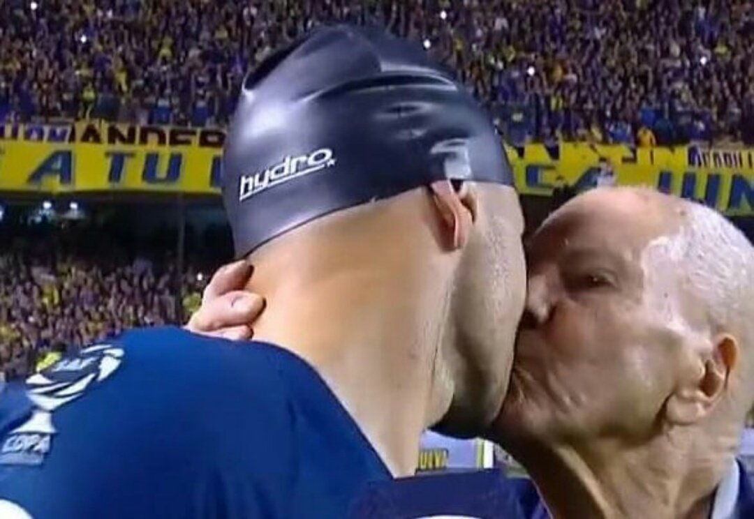 VikingoBeltran's tweet photo. SI SOS HINCHA DE BOCA SOS UN HOMOSESUAL  

[hilo] 🐔 https://t.co/P7XuRgkpcE