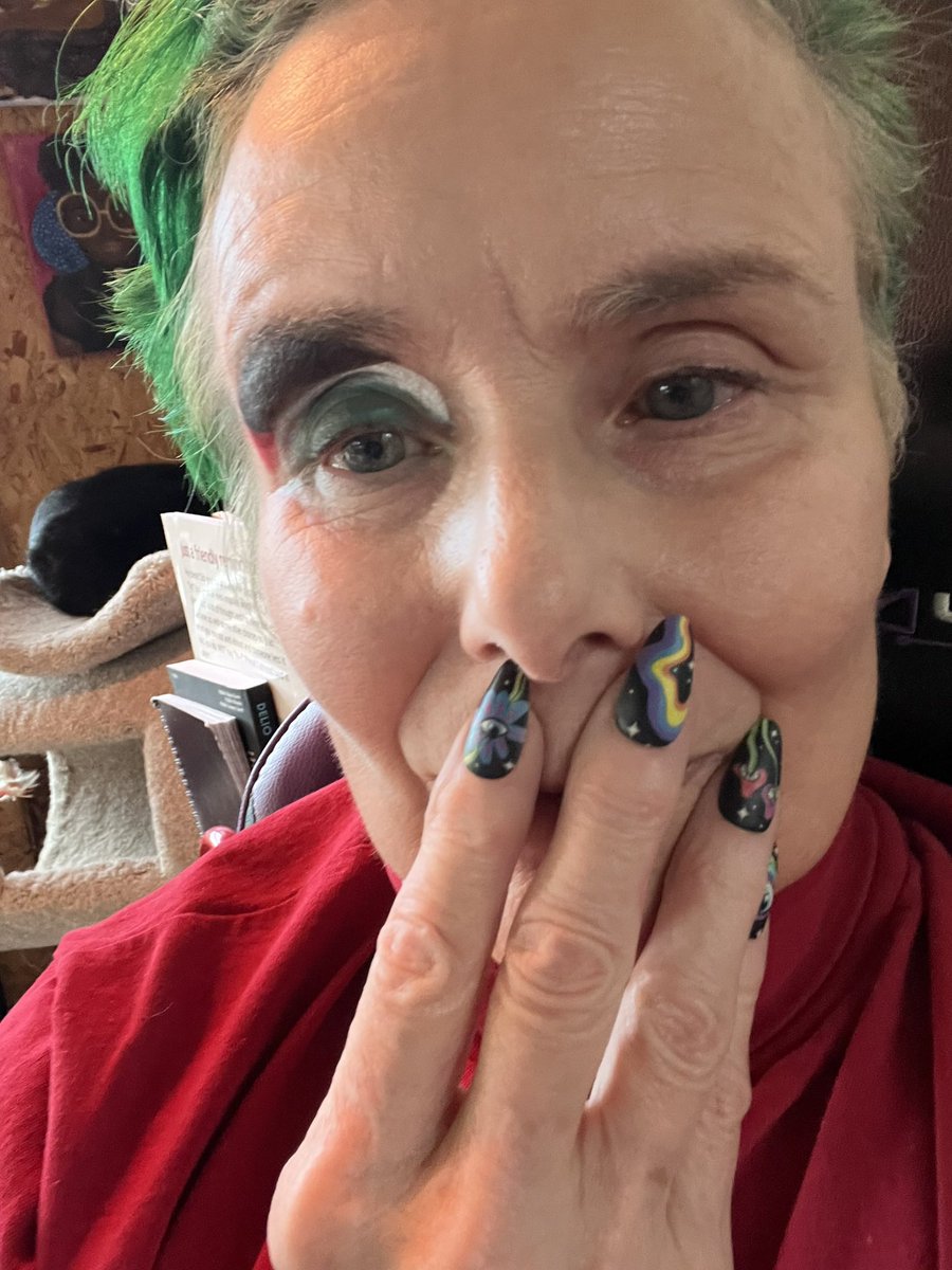 shaboom's tweet photo. I donโt have a lot of energy so I havenโt been doing looks and every little bit counts so here are the nails I got on yesterday and the #FreePalestine eye ๐๏ธ that I played with today.
#BeautyIsResistance
#LifeIsBeauty
#SolidarityWithPalestine https://t.co/0wsGiBVREw