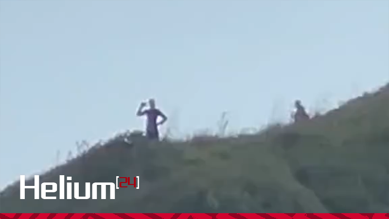Helium24_'s tweet photo. Excursionistas captan imágenes de alienígenas de 3 metros en una colina de Brasil https://t.co/MgEajkvInC https://t.co/kpdBjdrfrR