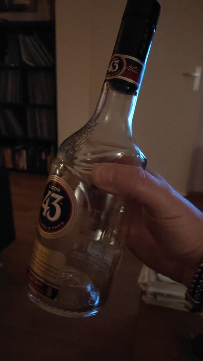 Dave76XXX's tweet photo. Op....hier ga ik morgen spijt van krijgen๐ฌ #liqor43 #alcoholtweet
Ik kan nu de kater van morgen beter voorspellen dan @helgavanleur het weer van zondag....maar verder is Helga wel n schatje hoor!!! #weekendmood #onabender #drunkasfuck https://t.co/pIQXzOdQ9E