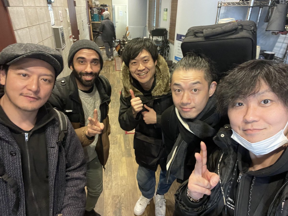 hideyuki_hhh's tweet photo. アゲアゲでお馴染みのトライノの曲が、あっという言う間にオサレ上質音楽に…😍

是非生で聴いて下さい😁✨
チケットはDMでも大丈夫です🙇‍♂️ https://t.co/yN4fu6Hwso
