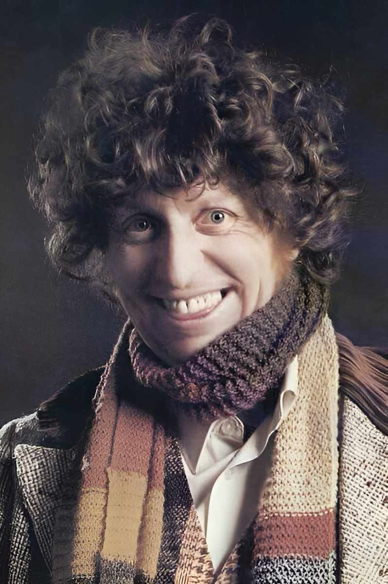 Wishing a very Happy 90th birthday to my personal  favourite Doctor Who The 4th Doctor Tom Baker!  Hope he's staying safe and well and has a lovely day.  💙 🎈🎁🎂 #TomBaker #DoctorWho