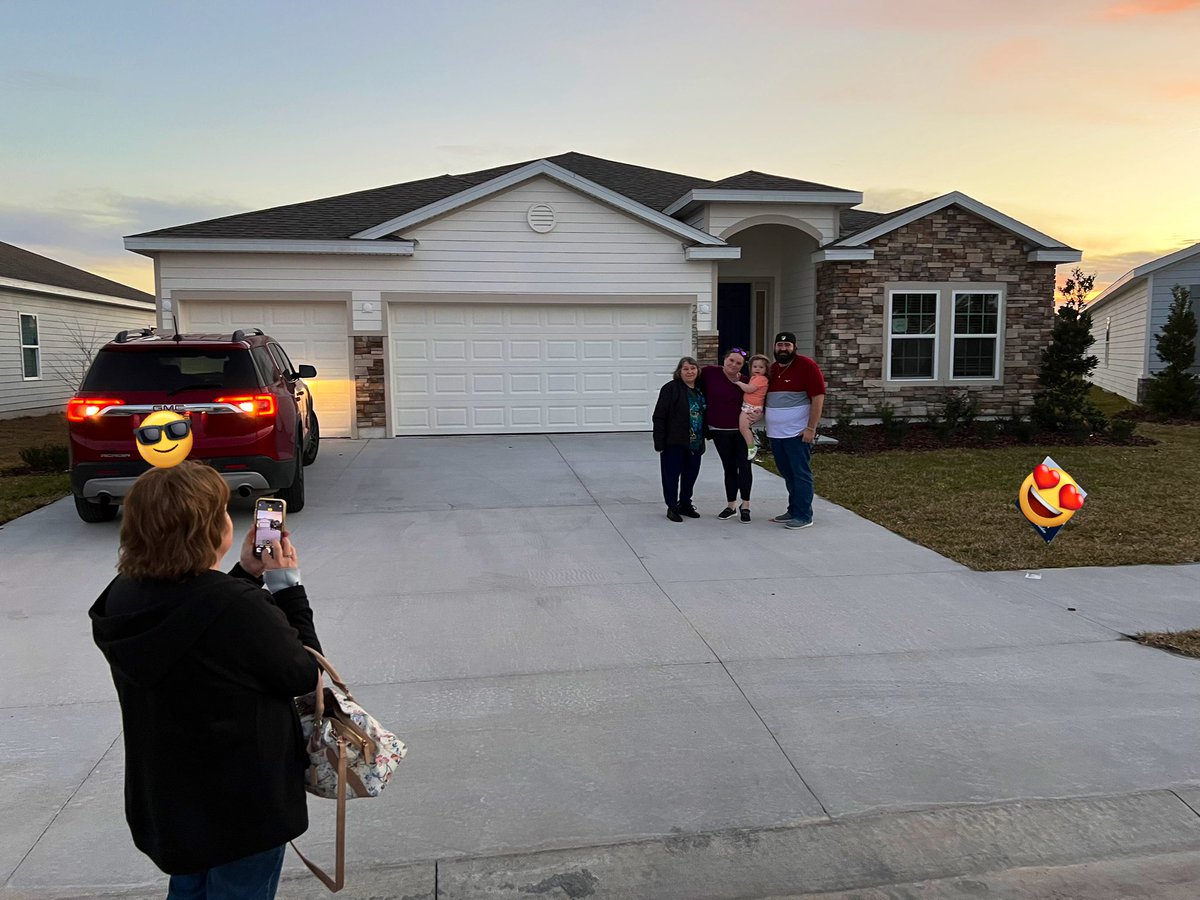 MightyMike1313's tweet photo. Hey @OrlandoCitySC I bought my first house, can you hook me up with a welcome home gift lol ๐ #OrlandoCity #VamosaOrlando #ManEveryCounty https://t.co/px4C2Y0xp5