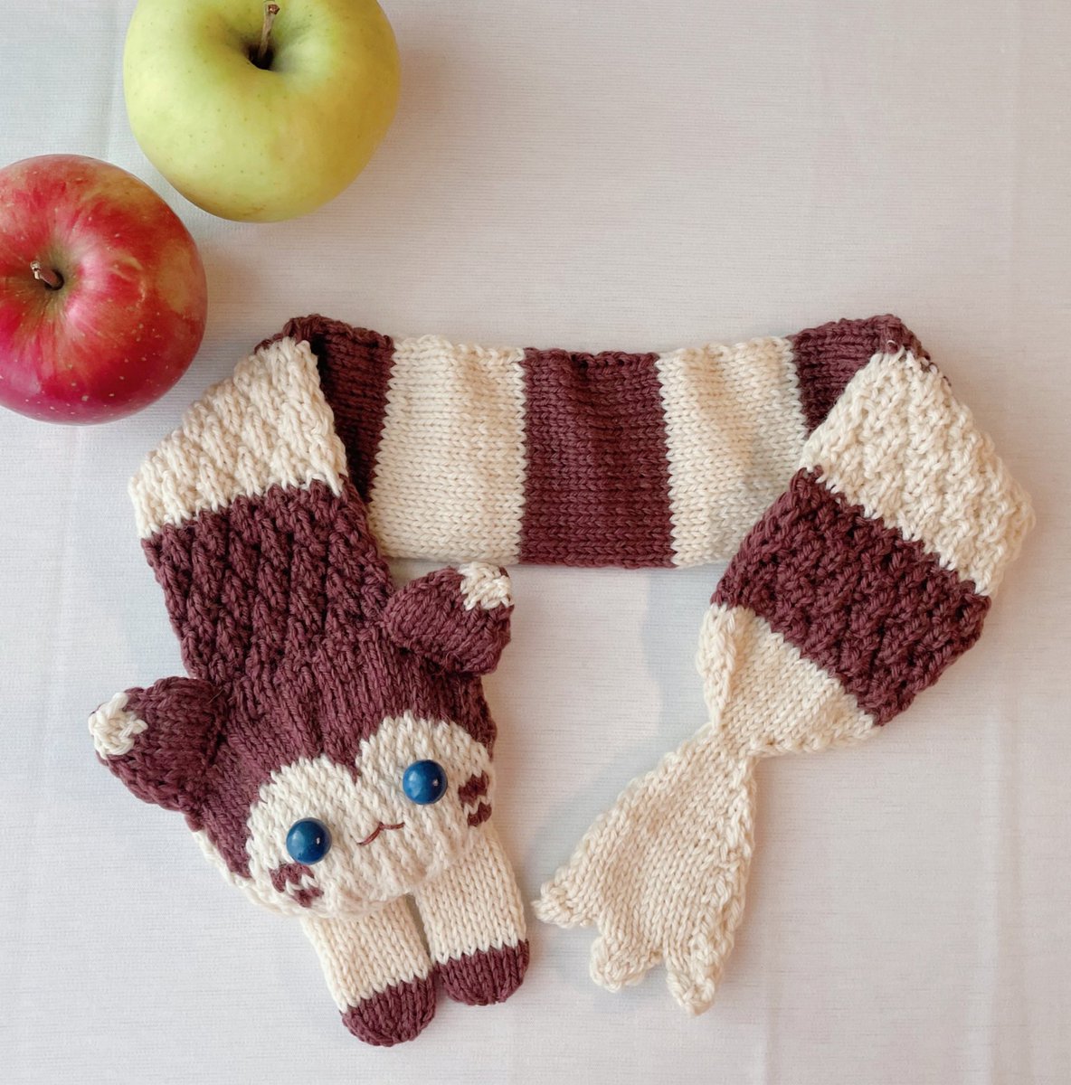 ご無沙汰しています。 オオタチマフラーを編みました。 オオタチちゃん