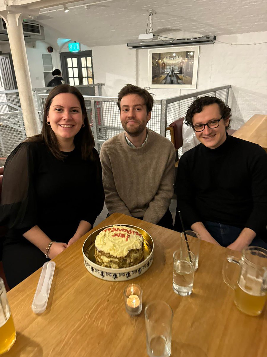 Introducing Dr DiDomenico! Another successful thesis defence from the @bannister_lab . We love you <a href="/Fran_DiDomenico/">Francesca Di Domenico</a> x