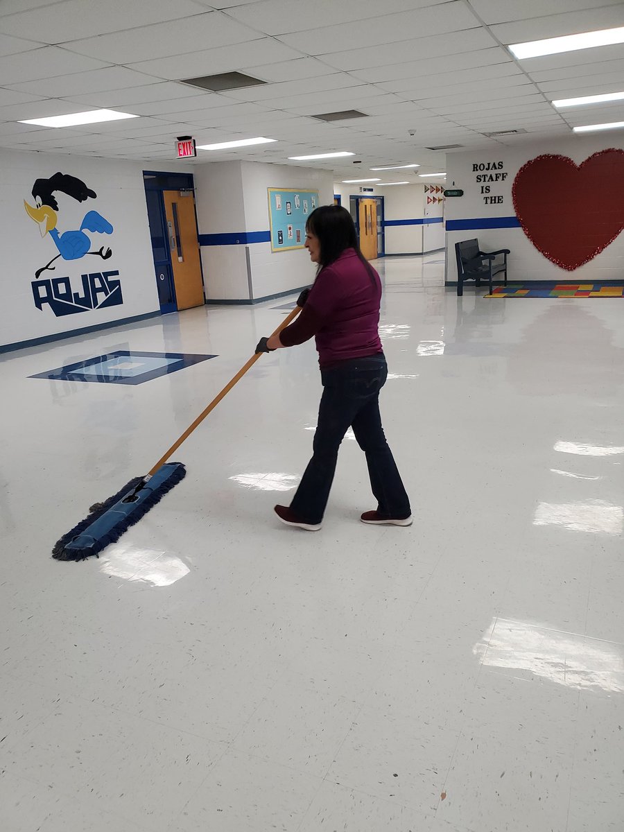 SMorales_Res's tweet photo. BEST-of-the-BEST
Head custodian Ms.Mari, asst custodian Ms. Tere and the night crew make health &amp; safety a priority. They sweep, mop, disinfects, vacuum, etc. Our Custodians ROCK at Home of the Roadrunners 💪#TeamSISD 
@DCarrasco_OP @SocorroISD @SBaezMorale_RES https://t.co/Df9uKmTs8P