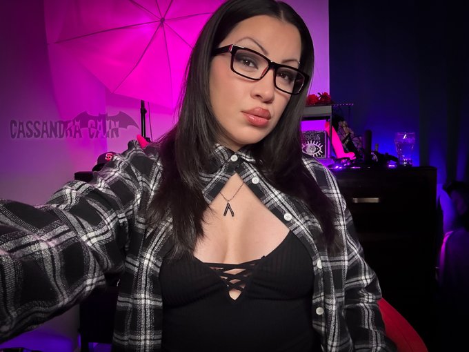 Online all night tonight! Excuse the noise, my basement is being worked on. Link below! https://t.co<a href="/tag/smcontest"class="tags"><span>#smcontest</span></a>