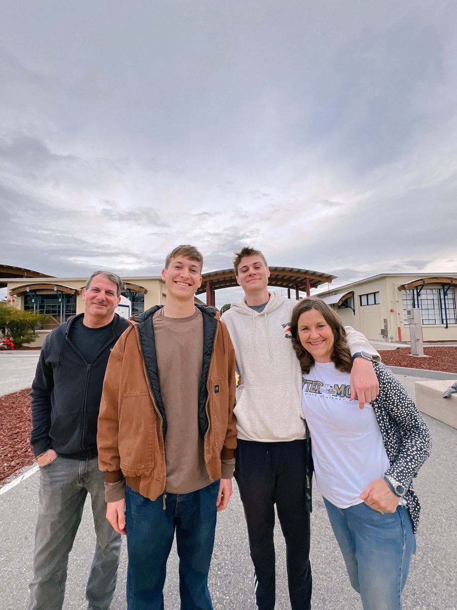 CSUMB's tweet image. Embracing the arrival of our #OtterRaft back at #CSUMB! Move-in day brought a mix of familiar smiles and new faces, setting the stage for an exciting semester. 

Cheers to the upcoming #WelcomeBackWeek events and the start of unforgettable memories! 🎉 💙