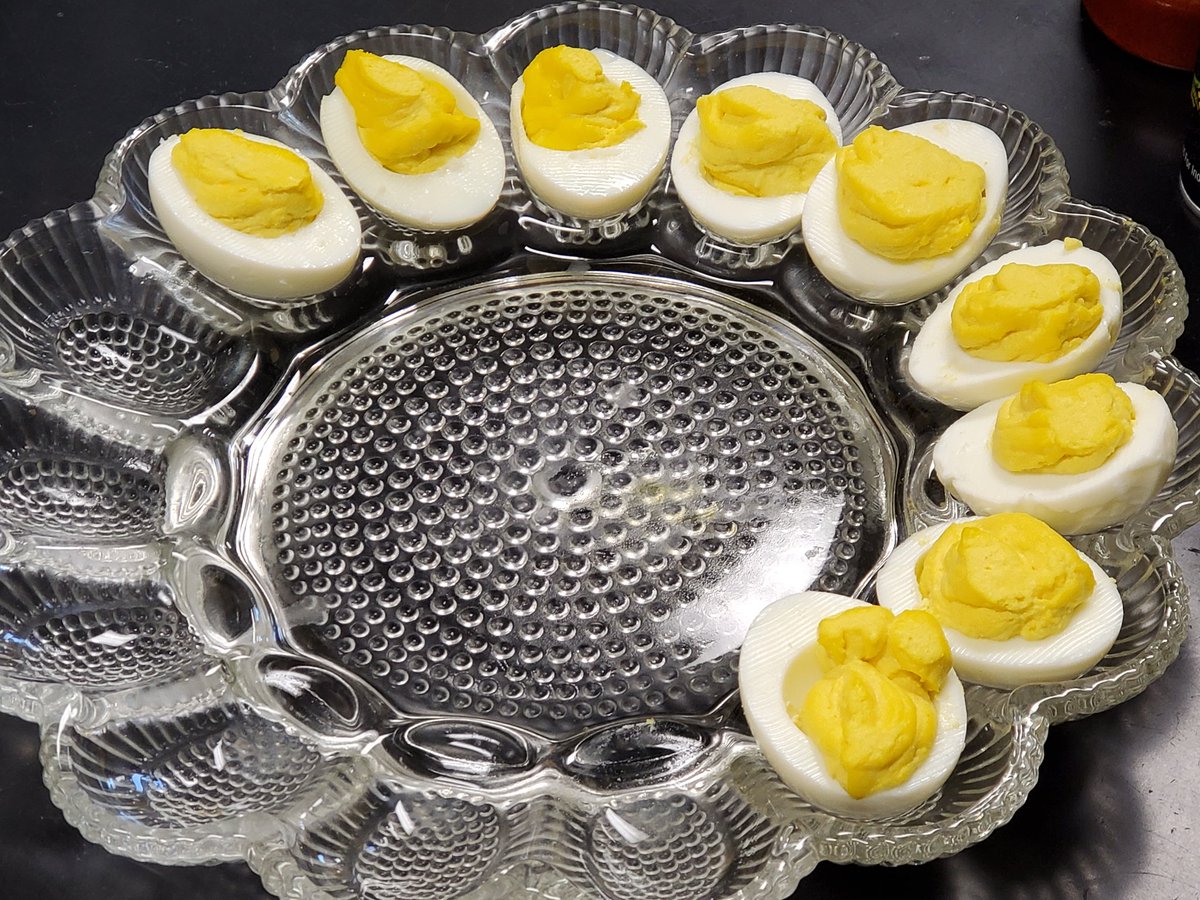 Shout out to Mrs. Jessie Dull, LGM Ag Science teacher, for sharing her knowledge about chickens. I enjoyed her session, Chickens 101. She is truly an expert! #AgSciExpert
<a href="/melissa13thomas/">Melissa Thomas</a>
<a href="/LGMS_HCS/">Locust Grove Middle</a>