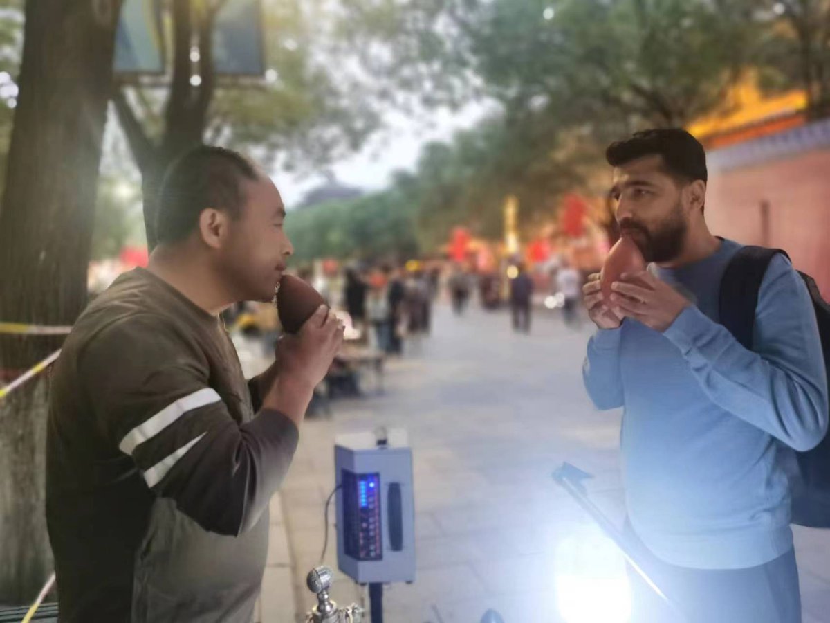 Let your words be light
Let your breath be your word
#words #light #breath #share