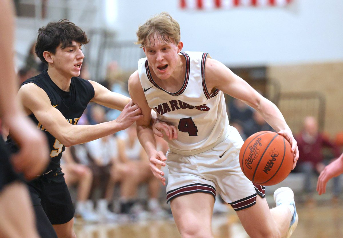lenny_padilla's tweet image. Final: Holland Christian 65, Hamilton 53: Michael Haig 19 points, Caleb Karsten 17, Henry Langejans 11, Luke Michmerhuizen 10 for HC (3-1, 7-4). James Hoffman 26, Justin McIllwain 12 for Hamilton (2-3, 6-5).