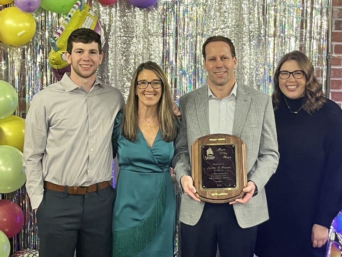 PeopleBankTrust's tweet photo. Congratulations to Justin St. Pierre, @PeopleBankTrust President and the @TroyChamber 2023 Man of the Year.  @mizzoubanker https://t.co/PrmjKFOAHs