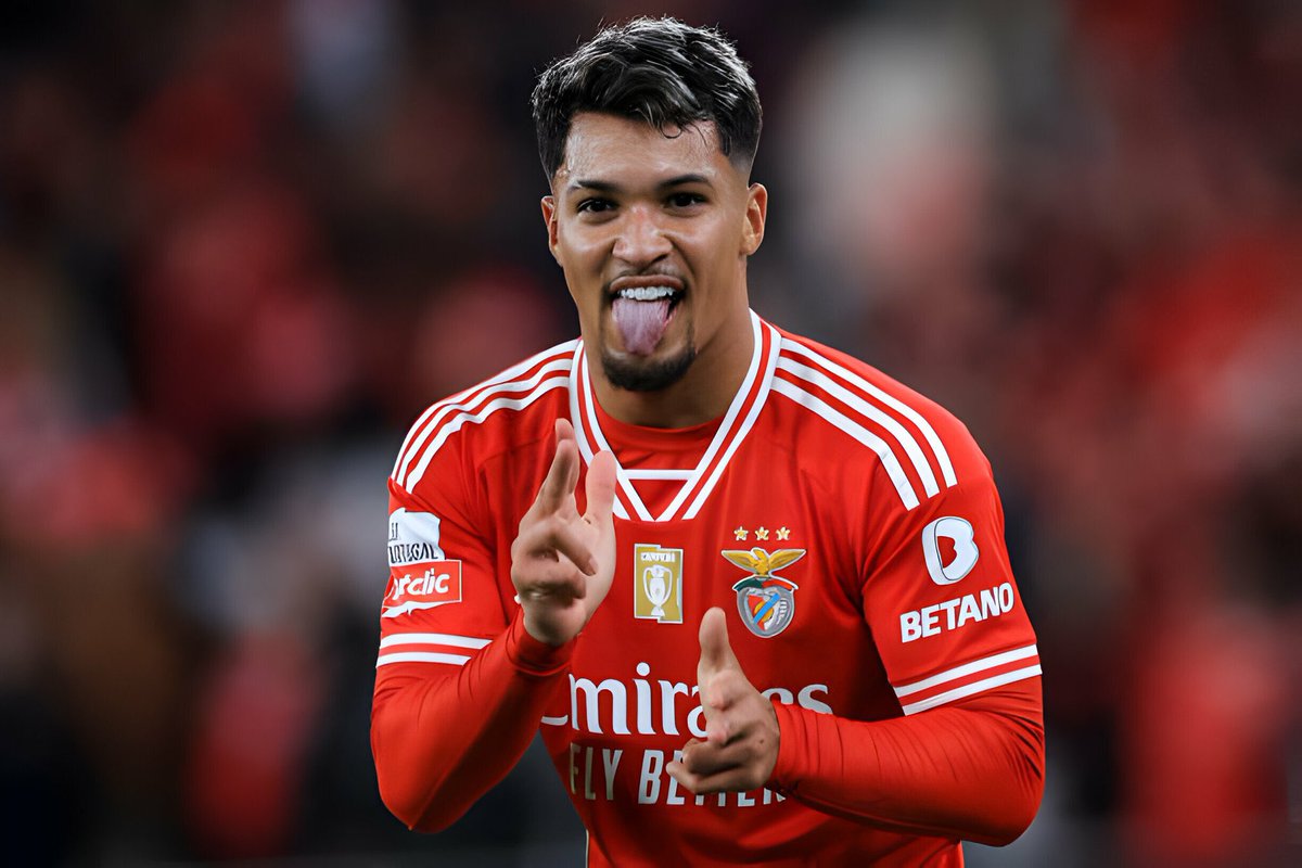 Marcos Leonardo disse que Jonas era a sua referência.
Jonas marcou ao Boavista, em 2016, aos 93 minutos.
Marcos Leonardo marcou ao Boavista, em 2024, aos 93 minutos.
Festejaram assim.
Em 2016, discutimos o campeonato com os lagartos. Fomos campeões.
Em 2024, veremos o desfecho.🦅