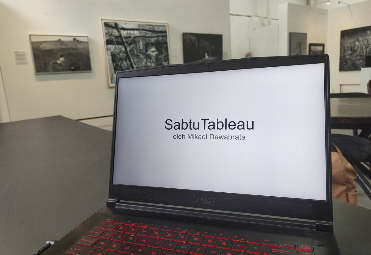 MikaelDewabrata's tweet photo. Sesi #SabtuTableau minggu ini LIVE dari galeri seni. https://t.co/azfQVcrlgy