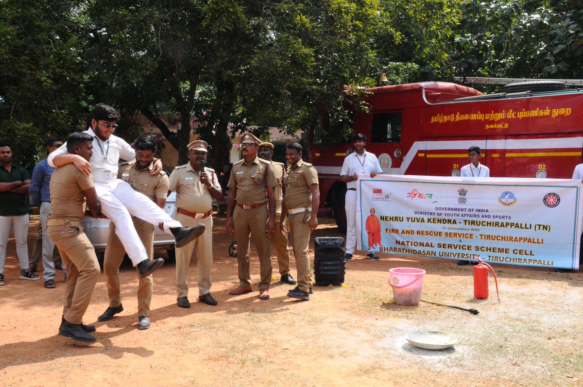 Glimpse of National Youth Day Celebrations at Bharathidasan University Campus. @nyksindia #mybharat