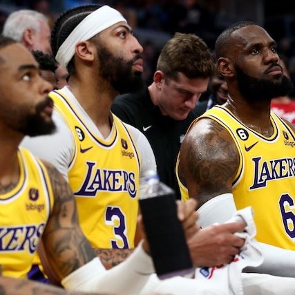 What adjustments should the Lakers make after tonight’s loss?