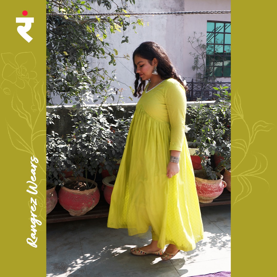 RangrezWears's tweet photo. 𝐂𝐎𝐋𝐎𝐑𝐒 𝐎𝐅 𝐓𝐑𝐀𝐃𝐈𝐓𝐈𝐎𝐍

"Charm the day away in our 𝐇𝐚𝐤𝐨𝐛𝐚 𝐂𝐨𝐭𝐭𝐨𝐧 𝐀𝐧𝐚𝐫𝐤𝐚𝐥𝐢 𝐊𝐮𝐫𝐭𝐢 paired flawlessly with chic pants from  𝐑𝐚𝐧𝐠𝐫𝐞𝐳 𝐖𝐞𝐚𝐫𝐬. Effortless style meets comfort, making every moment a 𝐟𝐚𝐬𝐡𝐢𝐨𝐧statement. 
#RangrezWears https://t.co/YgfbSrPlxl