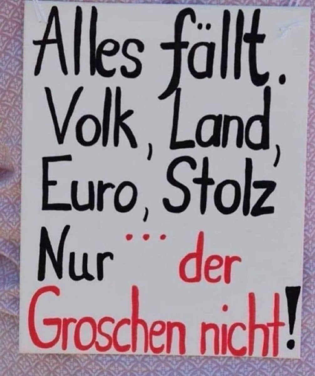 Leute Leute Leute ... wenn ich so was verfolge, lese und sehe, wie #HamburgStehtAuf ... frage ich mich immer wieder, wie blöde kann man nur sein, an seiner eigenen Selbstabschaffung zu arbeiten? Denn das tun die Mitläufer alle da! Ist das krank, oder was? Was stimmt da nicht?…