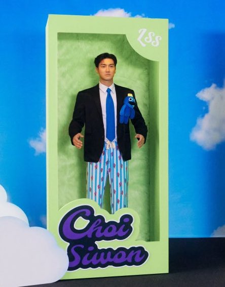 Yo quiero ese muñeco en mi cuarto 

#siwon