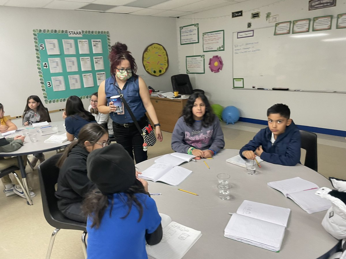 Ms. Cookie and Ms. Solis working with our fifth graders. Loving science. 🌎🦅🌎#BetterTogether #TeamSISD #GreenMindsBrightFutures