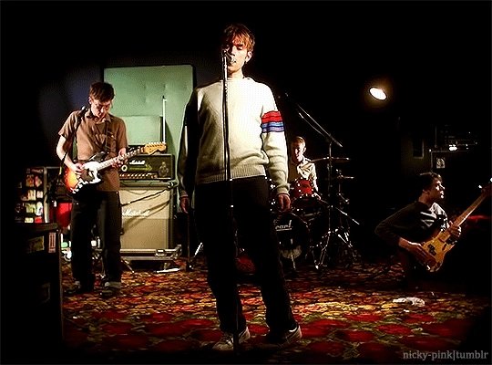 blurfanclub's tweet photo. Released today in 1997, Beetlebum. It sold 120,000 copies in the UK during its first week on sale, becoming the band's second number-one single.
🎥 Sophie Muller
#OnThisDay #blur #Beetlebum #DamonAlbarn #GrahamCoxon #AlexJames @DaveRowntree https://t.co/1A24QpP2i8