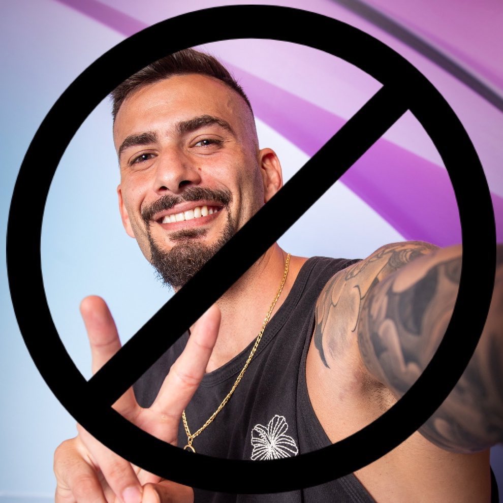 crisayonara's tweet photo. davi votando no nizam e no rodriguinho, ele precisa pegar o líder #bbb24 https://t.co/3XjWS4wJrd