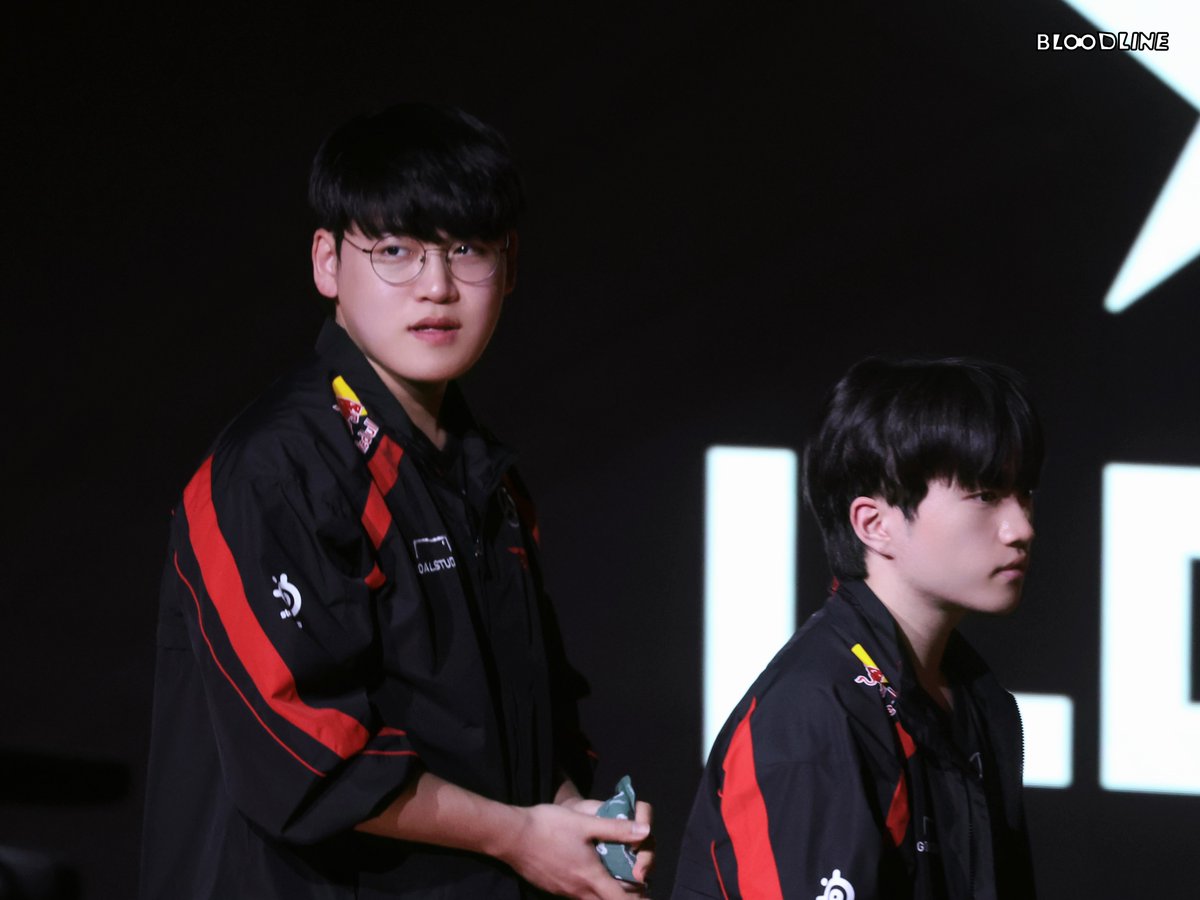 bloodline_T1's tweet photo. 240119 T1 vs KDF

HQ

#T1WIN #T1Fighting
#Gumayusi #구마유시 
#Keria #케리아 https://t.co/Uf65bu4SFb