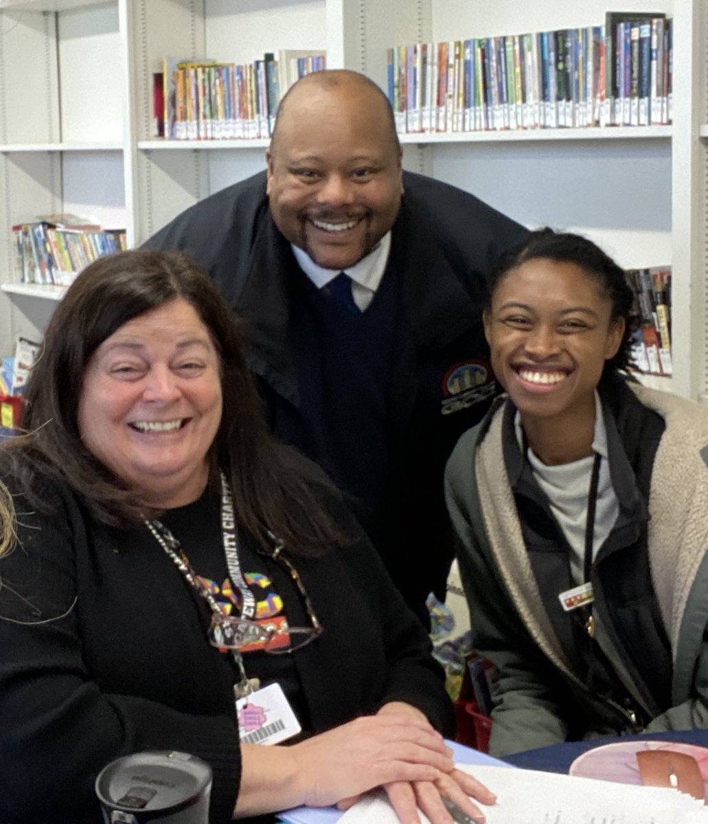 CCCS_School's tweet image. The TK-8 Phoenix Fam had coffee with the @GCC_Charters Cabinet. Loved getting opportunities to build connections and enjoy each others’ company. #CCCSTK8 #GCCLevelup #gcc_charters #CCCSPhoenixes #ckh @AngeePBriones