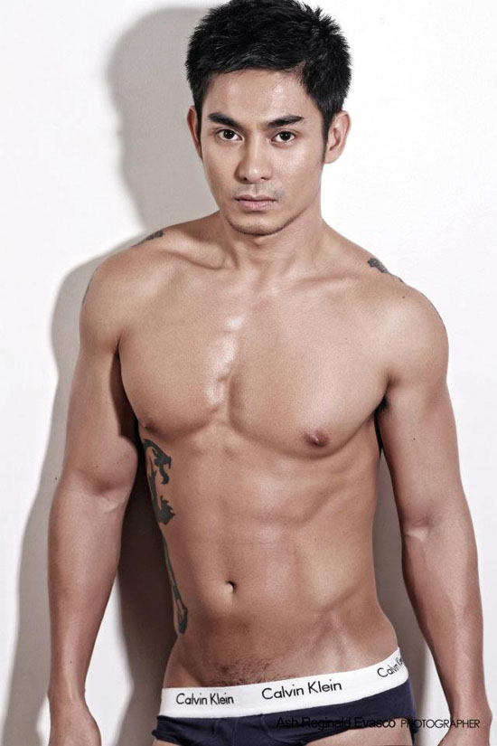 dashing_devon's tweet image. 😅😅 bulking time... 👊💪💪 on the road for the next huge project...