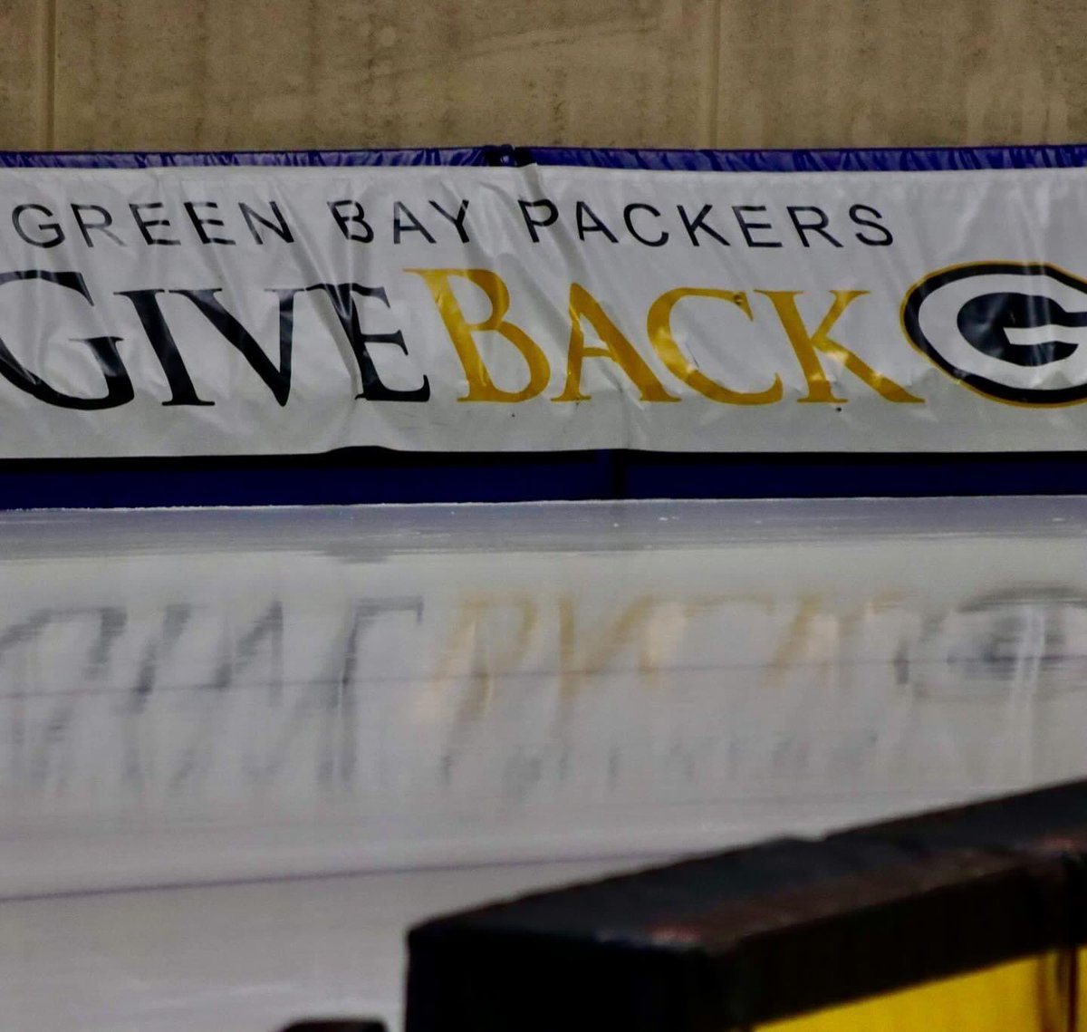 In 1919 the Green Bay Packers franchise was established, 9-years before the first ever United States Speedskating Olympic Trials were hosted on Lake Oconomowoc!

#Wisconsin #Heritage #Winning #Packers #GBvsSF #GoPackGo #Speedskating #PackersGiveBack #OurHome #Milwaukee #History