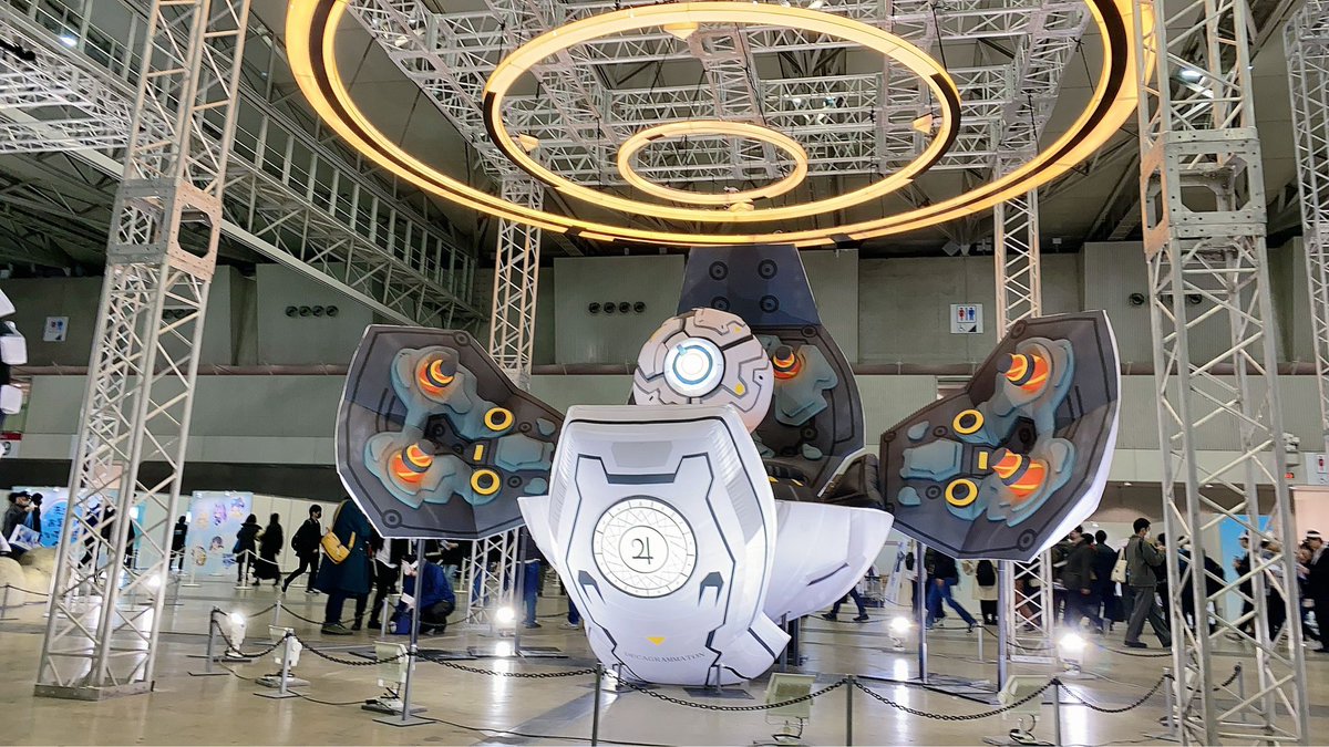 友と一緒にブルアカふぇす会場で遊んています、めっちゃ面白いですね