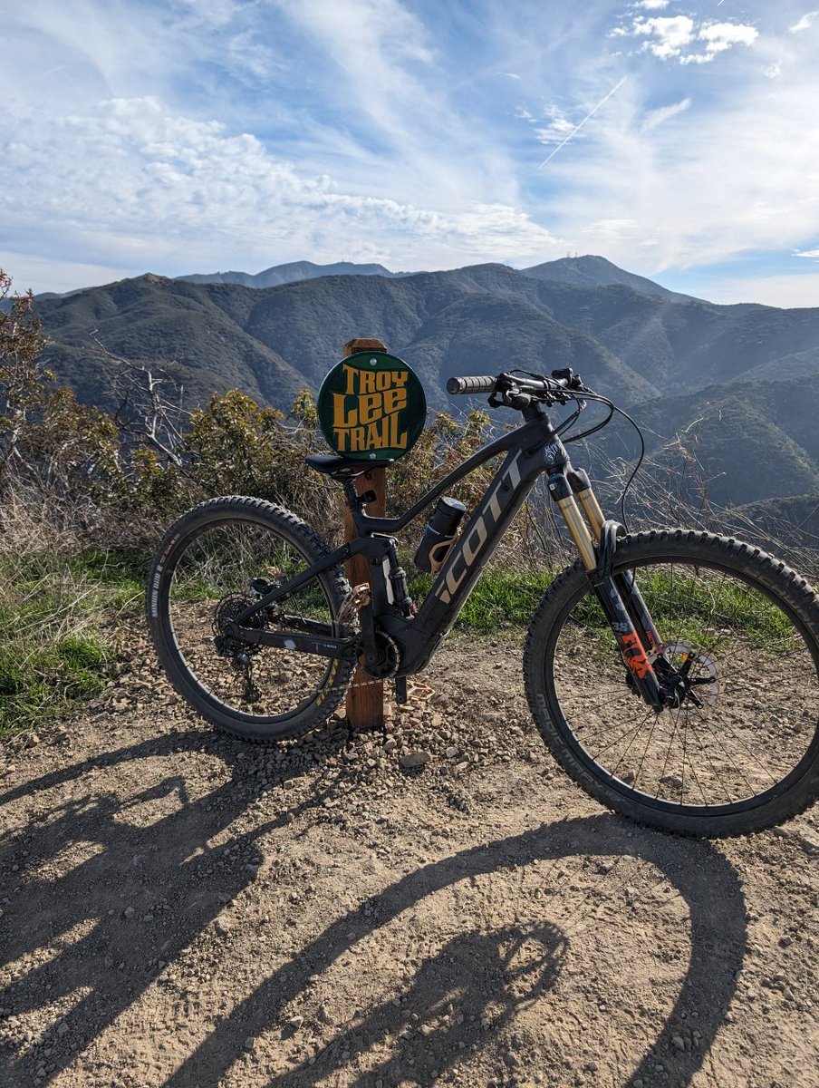 #trails 
@Absolutemtb1 
@TLD_BIKE 
@LonelyMnts 
@ShimanoMTB 
@SRAMmtb 
@foxmtb 
@VisitCA 
Above SoCal today.