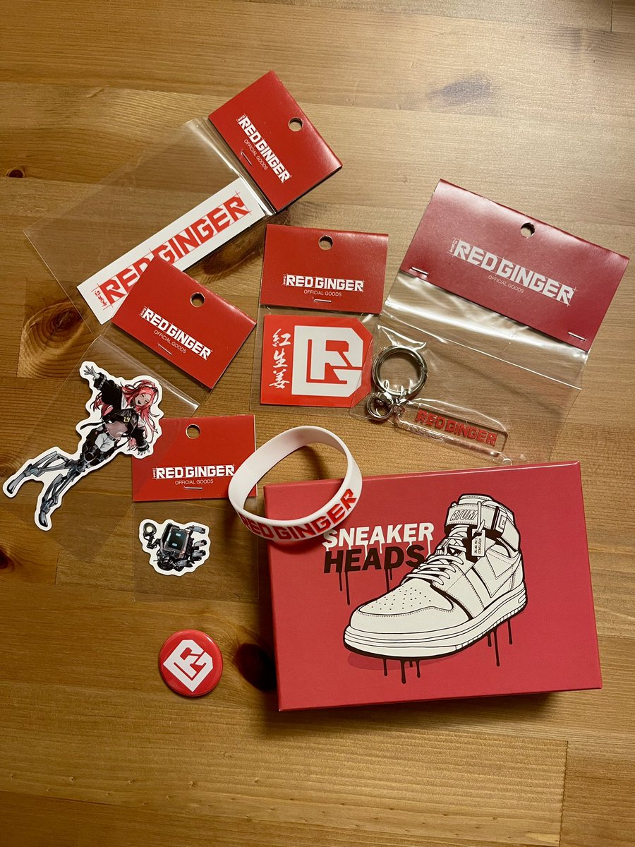 昨年のクリスマスプレゼント企画の景品が届きました🔥
ボリューム満点で最高です🙏🏽🎅🏽
カードゲーム勉強します😂🫶🏼
#REDGINGER #紅生姜