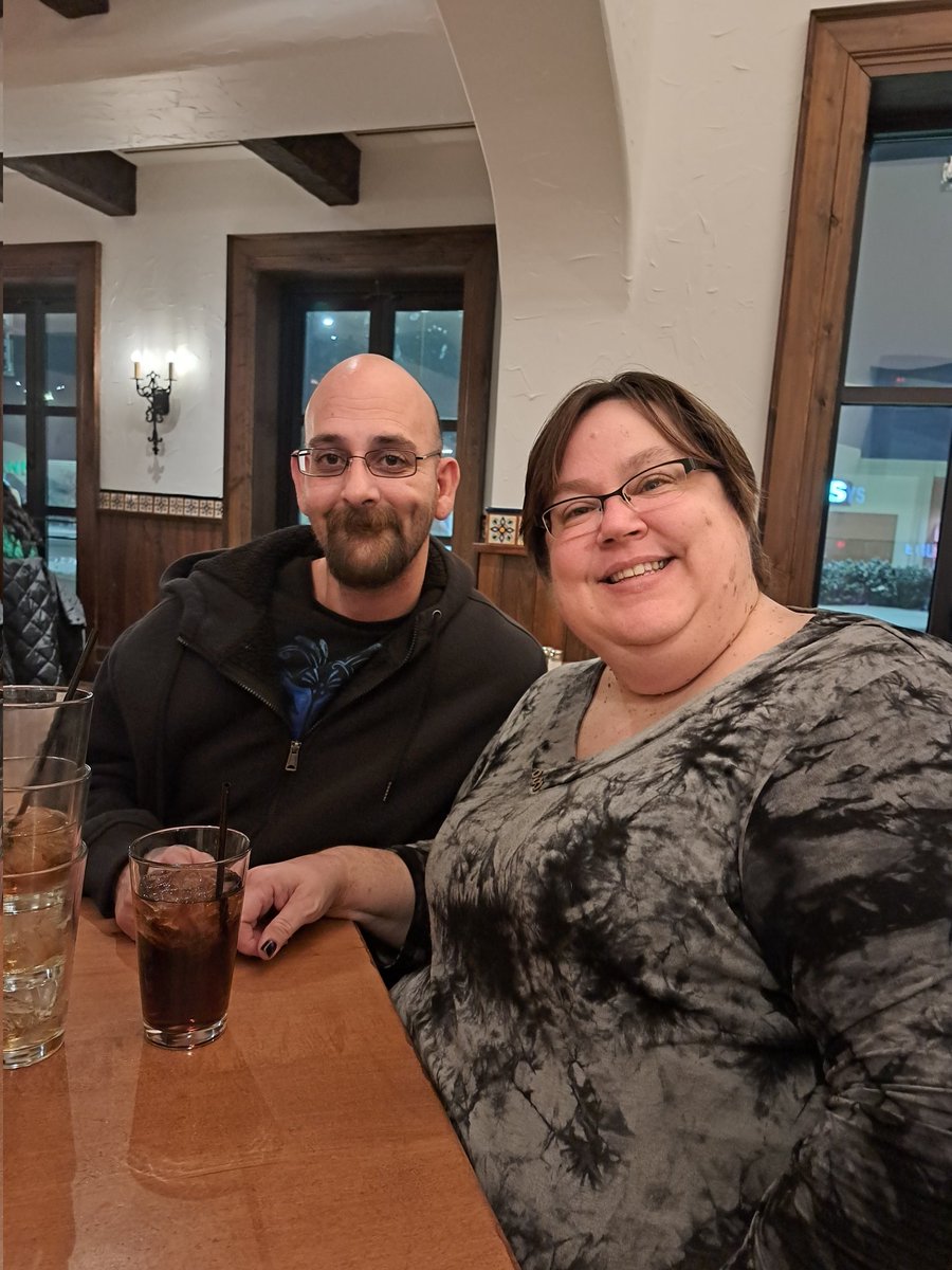 RCShadley's tweet photo. #datenite @unclejulios 
@alicefanatic13 @LarbyChris https://t.co/JtrcUOzYjV