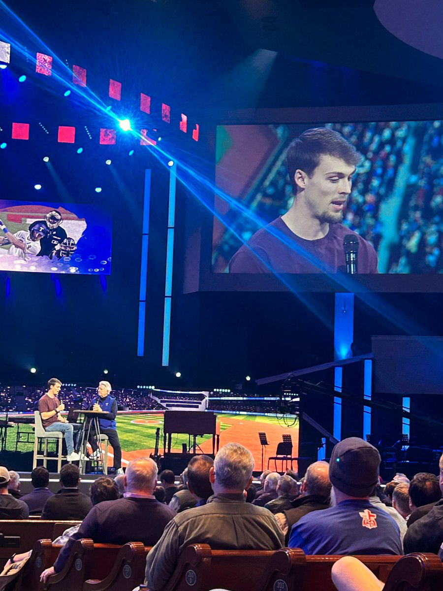 Prestonwood_BSB's tweet photo. Incredible evening @Prestonwood Awaken Men’s Conference listening to MLB phenom Evan Carter &amp; 8x All-Star Darryl Strawberry speak to our team! 

“In order to have a testimony, you have to have a test.”

#BringItIn https://t.co/bBbWWc2ShX