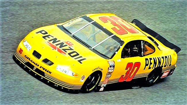 3⃣0⃣ days until the #Daytona500 🏁 Johnny Benson - 1997