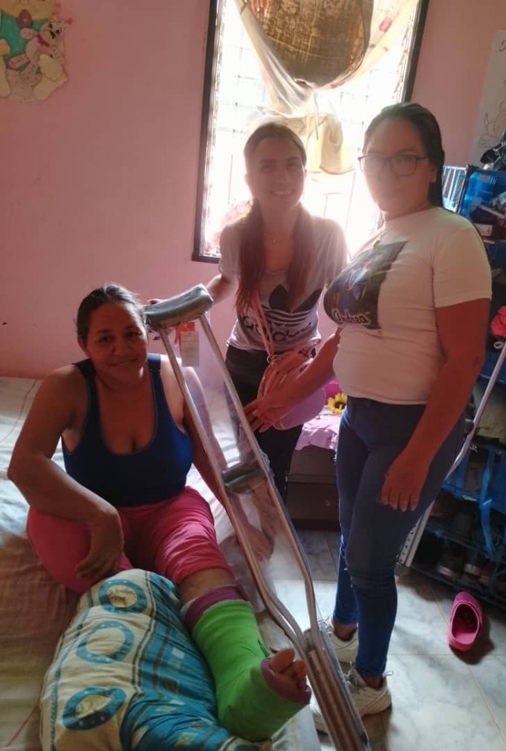 |🇻🇪Crespo
#19ene
..seguimos junto a nuestro pueblo, llegando a casa territorio en atención a través de 1 X10 del Buen Gobierno 

Más protección social! 

#JuntoAlPuebloSiempre
#1x10delbuengobierno
#buengobierno
.
<a href="/AdolfoP_Oficial/">Adolfo Pereira Gobernador</a>
@nicolasmaduro