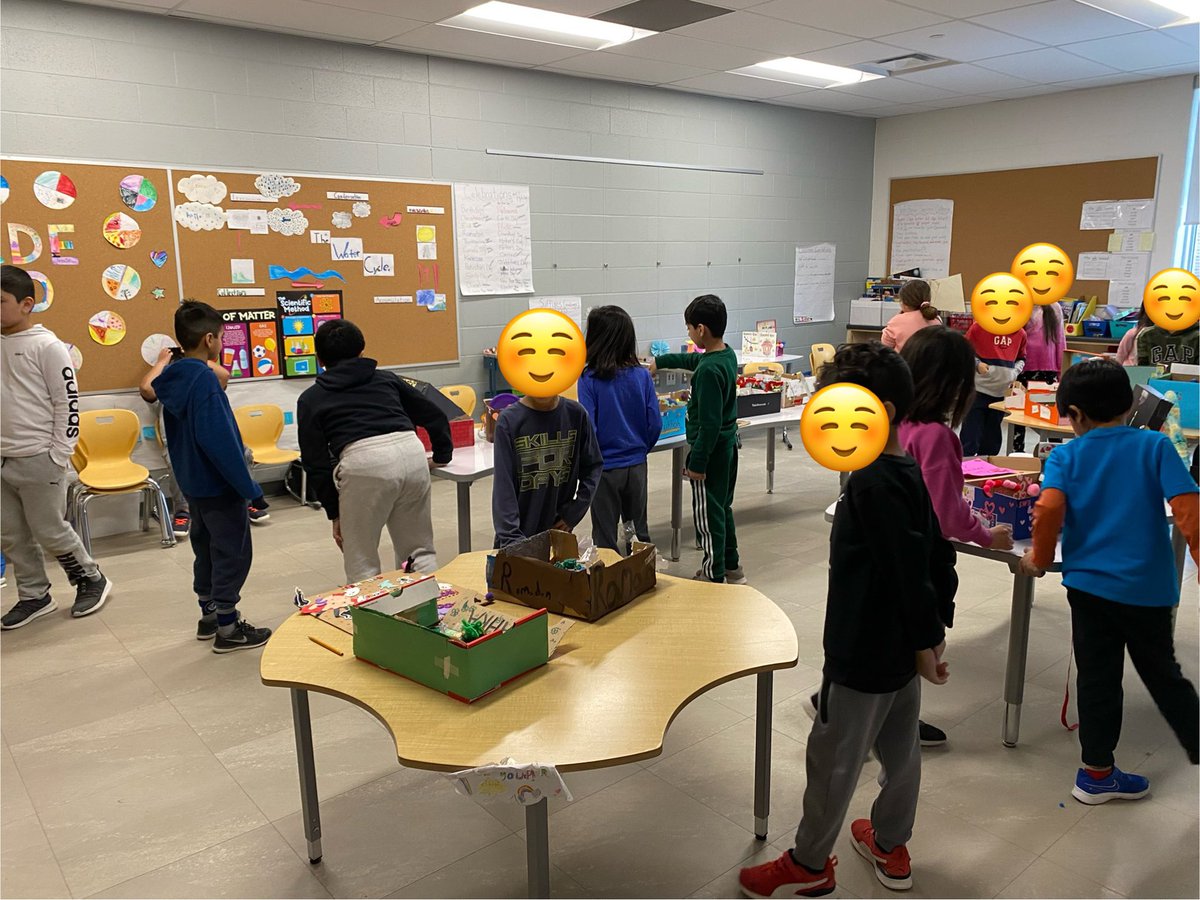 Amazing job by all of our Grade 2 students today as we participated in our celebrations float parade! Such a fun way to showcase our learning about different traditions and celebrations with everyone ❤️