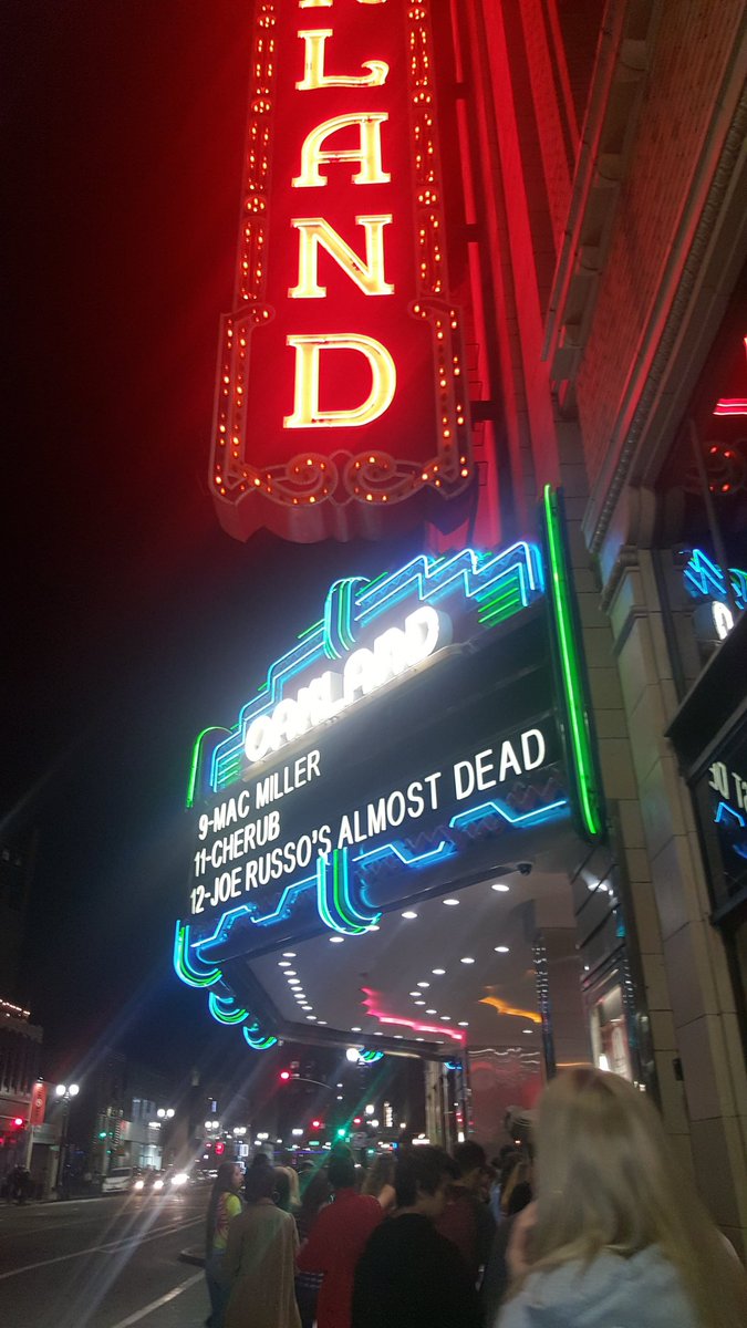 loneroseshinobi's tweet image. HAPPY BIRTHDAY MAC!!!!! One of my favorite experiences was The Divine Feminine tour such a great night!!! It’s still to the day the most beautiful album I ever listened to man. REST EASY MAC! #miller #larrylovestein #easymac