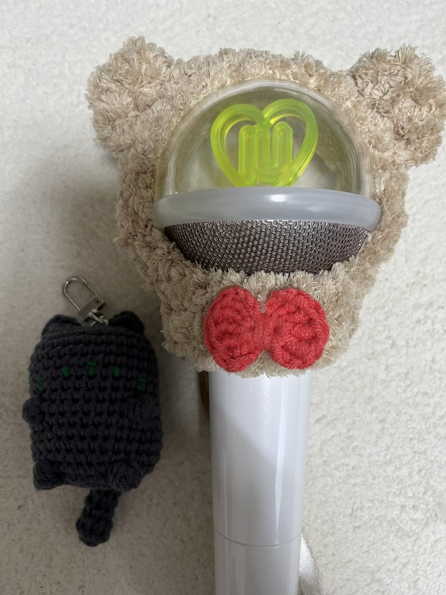 <a href="/Ahji_u_516918/">아지</a> 
받은건 좀 지났는데 이제서야 개봉했네요😭
아이크 모자 사고 싶었었는데 이벤트 감사해요고양이 키링도 너무 귀여워서 가방에 바로 걸었습니당🫣 예쁘게 잘 사용할께요💜