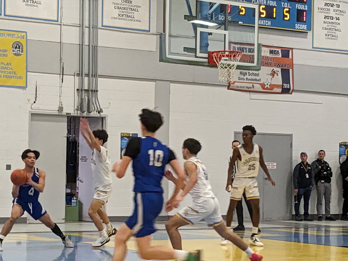 .<a href="/Blue_Demonhoops/">Maine East Boys Hoops</a> won 49-36 over <a href="/mwwarriors/">MW Athletics</a> in the CSL North battle.

Blue Demons improve to 13-7, Warriors drop to 3-14.